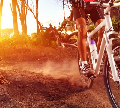 Why Do My Knees Hurt? The Answer Every Mountain Biker Wants to Know!
